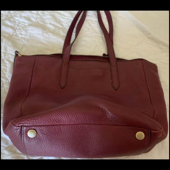 Fossil burgundy purse - Picture 2 of 4
